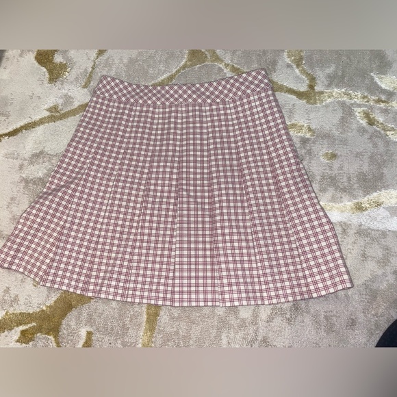 ARITIZA: SIZE 0 Sunday Best Olive Micro Pleated Skirt - Picture 2 of 2